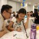 Apa-lánya bankett erősíti a családi kötelékeket Szingapúr demográfiai kihívásai közepette